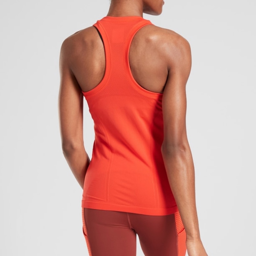 ATHLETA MOMENTUM TANK